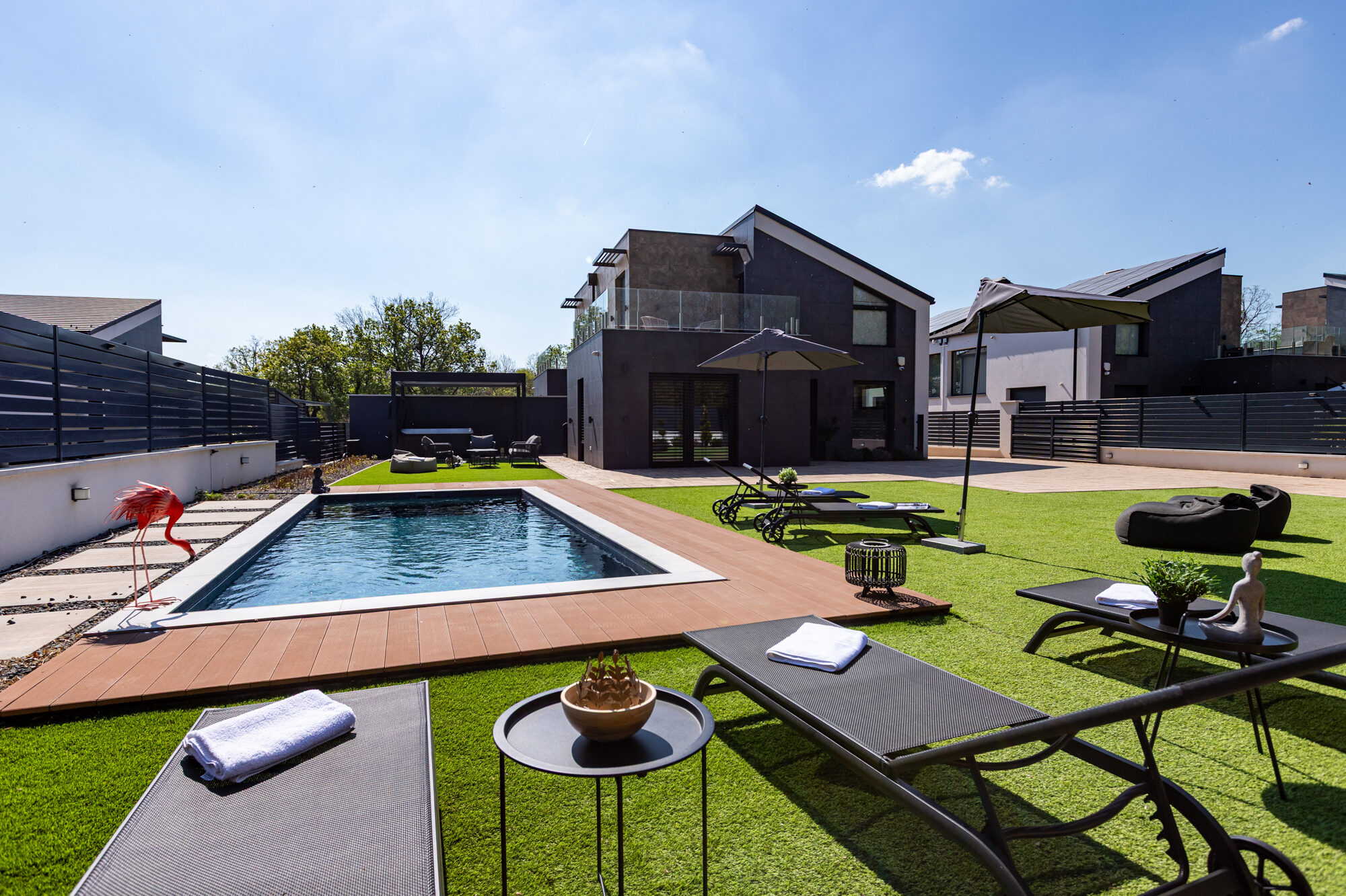 Villa Porta Verde III modern villa with private swimming pool, sun loungers and outdoor deck